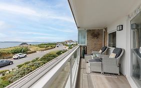 Seaview Retreat By Grandeur Property